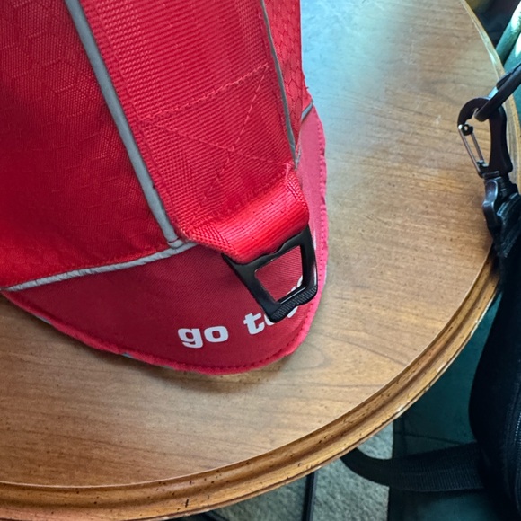 Kurgo Surf N Turf Red Dog Life Vest - Picture 3 of 5